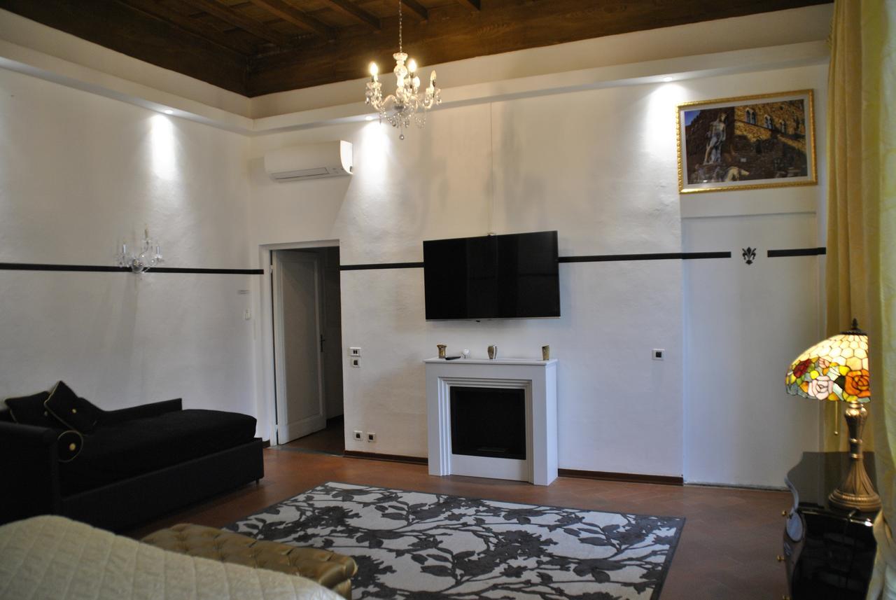 Firenze Rentals Suite Servi Exterior photo